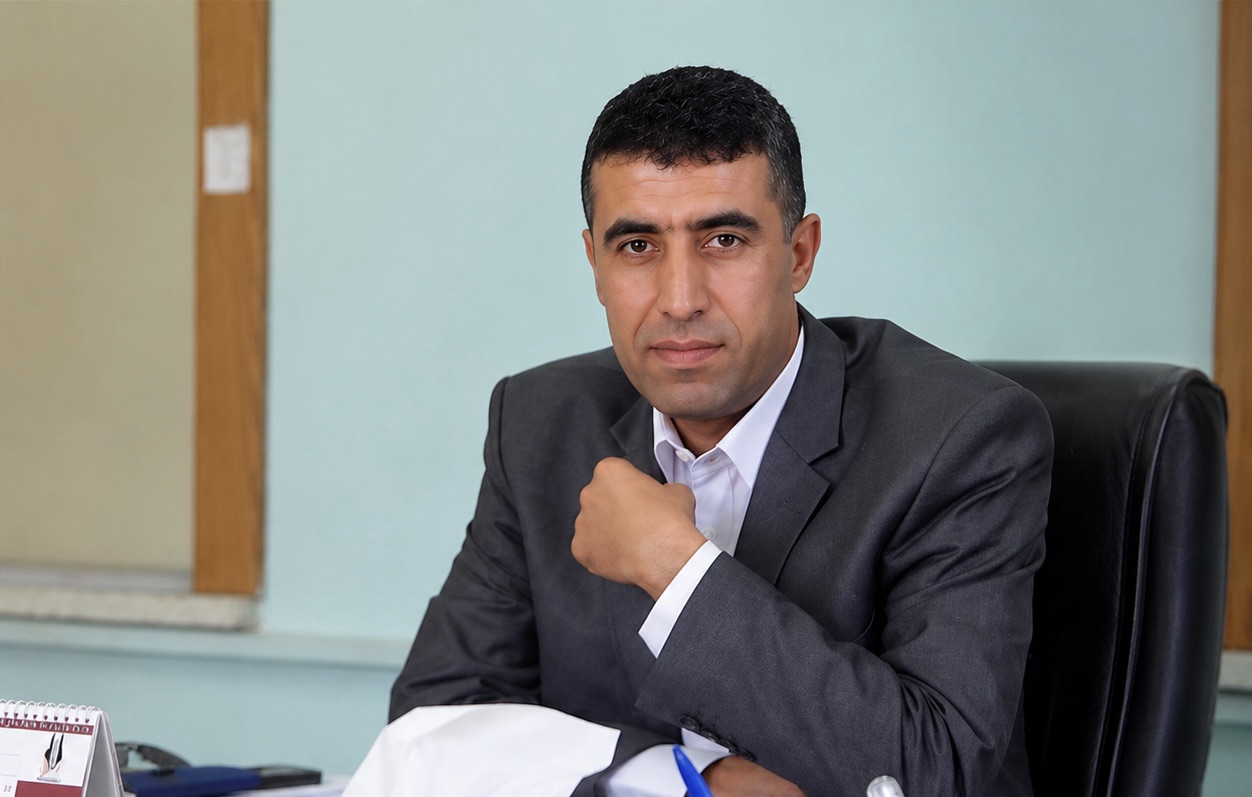 الوكيل المساعد أكرم الحافي يخرج عن صمته: أتحدى أي جهة أن تثبت امتلاكي أموالًا أو ذهبًا أو عقارات وشركات